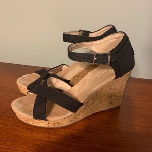 Tom’s Sienna Espadrille